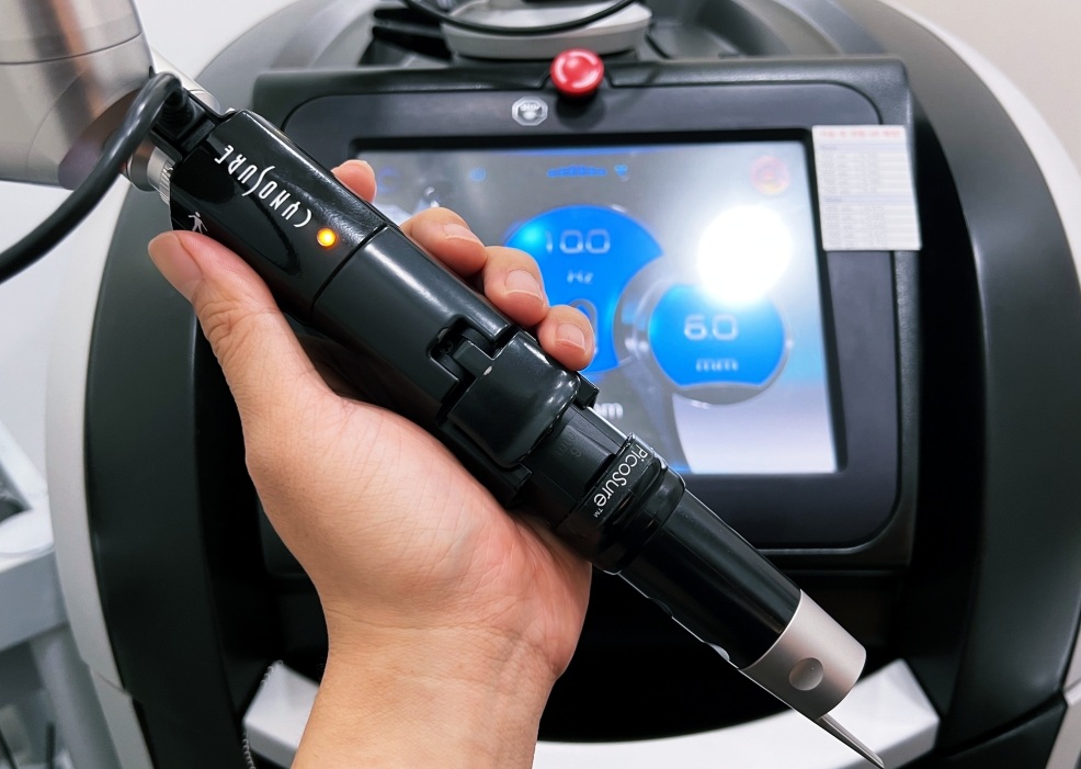 흉터 개선을 위한 피코슈어 포커스 시술