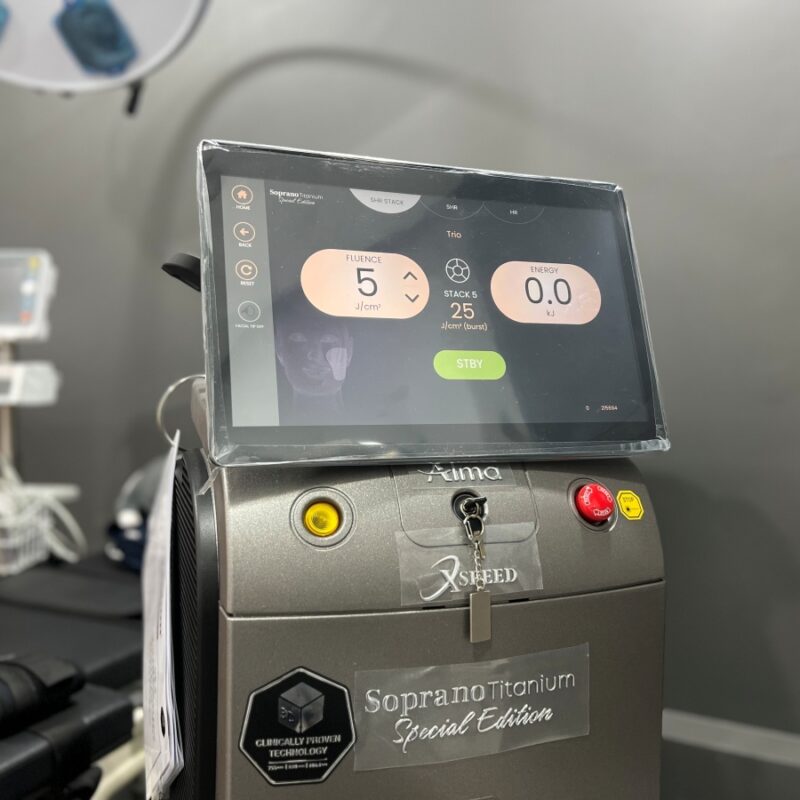 일산 리뉴앤영 의원 티타늄 리프팅 레이저 장비