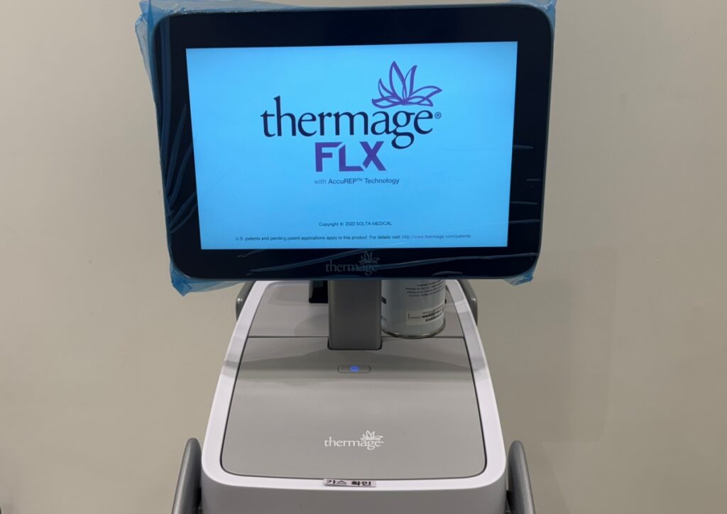 소프라노 티타늄과 비교되는 써마지 장비